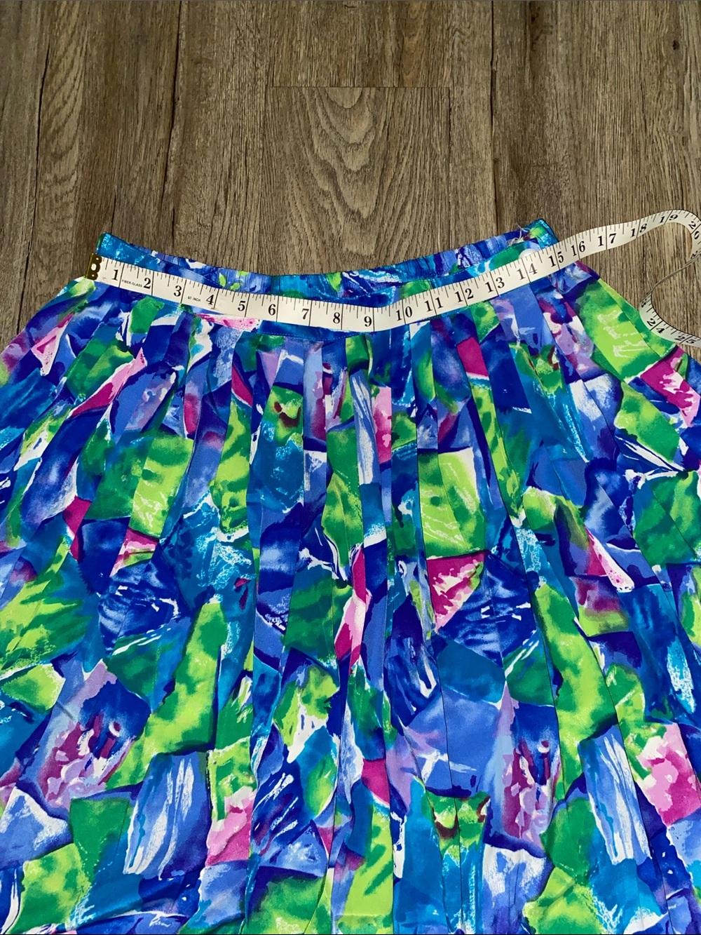 Vibrant Vintage Abstract Pleated Midi Skirt - Blue, Green, Purple - Picture 6 of 6